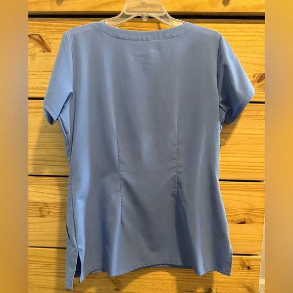 Grey’s Anatomy by Barco Signature Scrub Top Ciel Blue - Picture 3 of 4